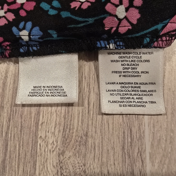 JONES NEW YORK Signature Women's Black Multicolor Floral Long Sleeve Blouse SZ M - Picture 8 of 11